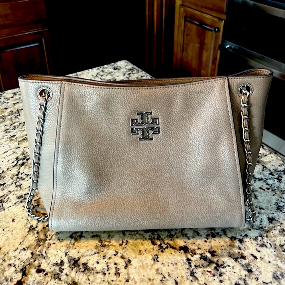 Tory Burch, Taupe chain handle purse-like new condition